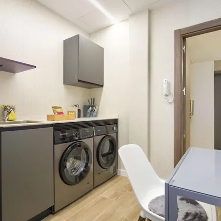Dobo Madrid Rio Apartment Room photo